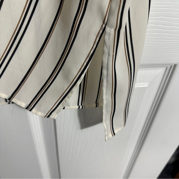 DR2 semi-sheer short sleeved tunic, size XL, polyester, stripe, office - Picture 2 of 11